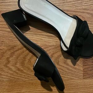 Versace size 8.5 black sandals bow leather SUEDE